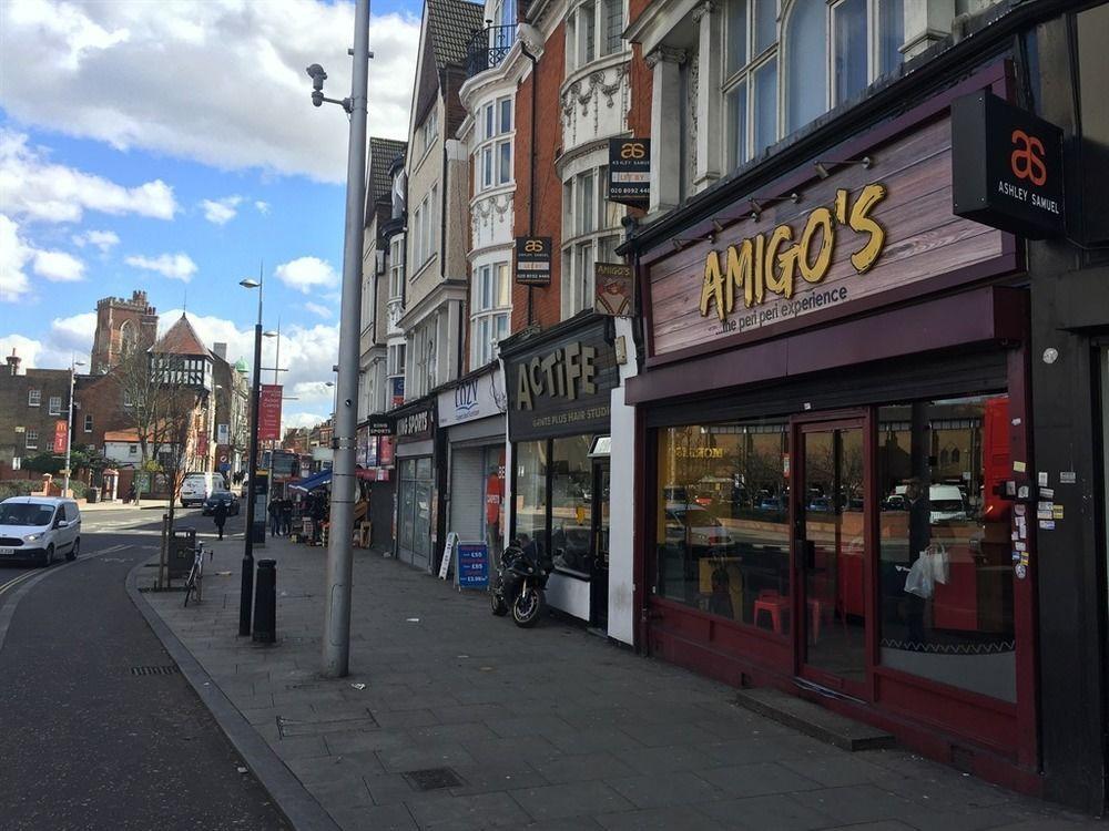 Acton Hill Hotel Ealing Bagian luar foto