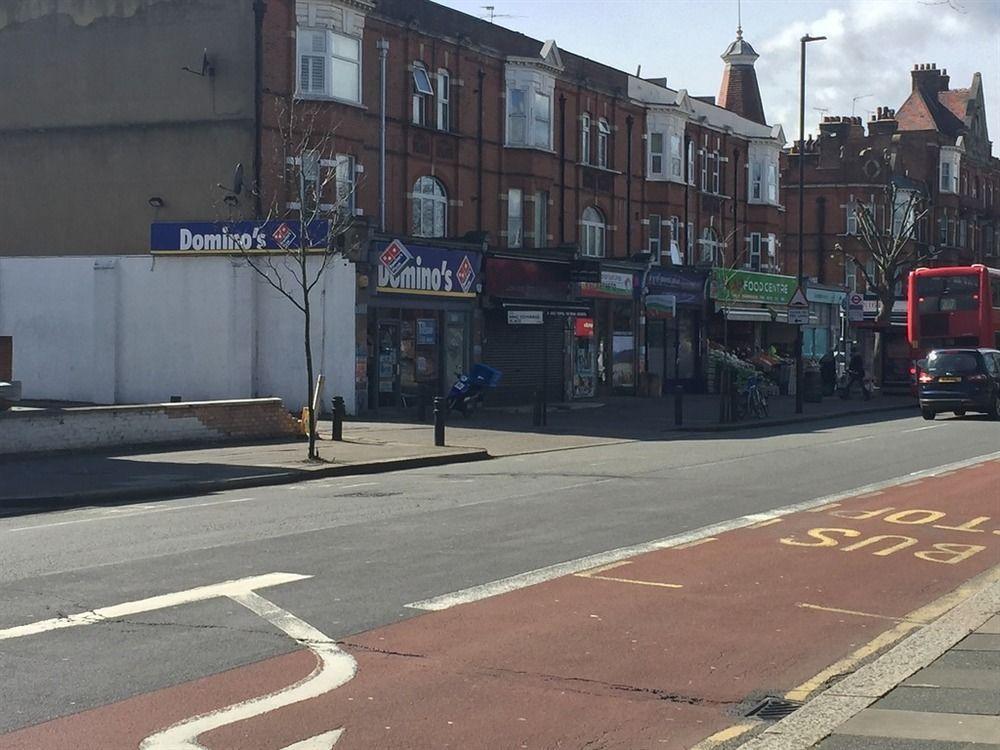 Acton Hill Hotel Ealing Bagian luar foto
