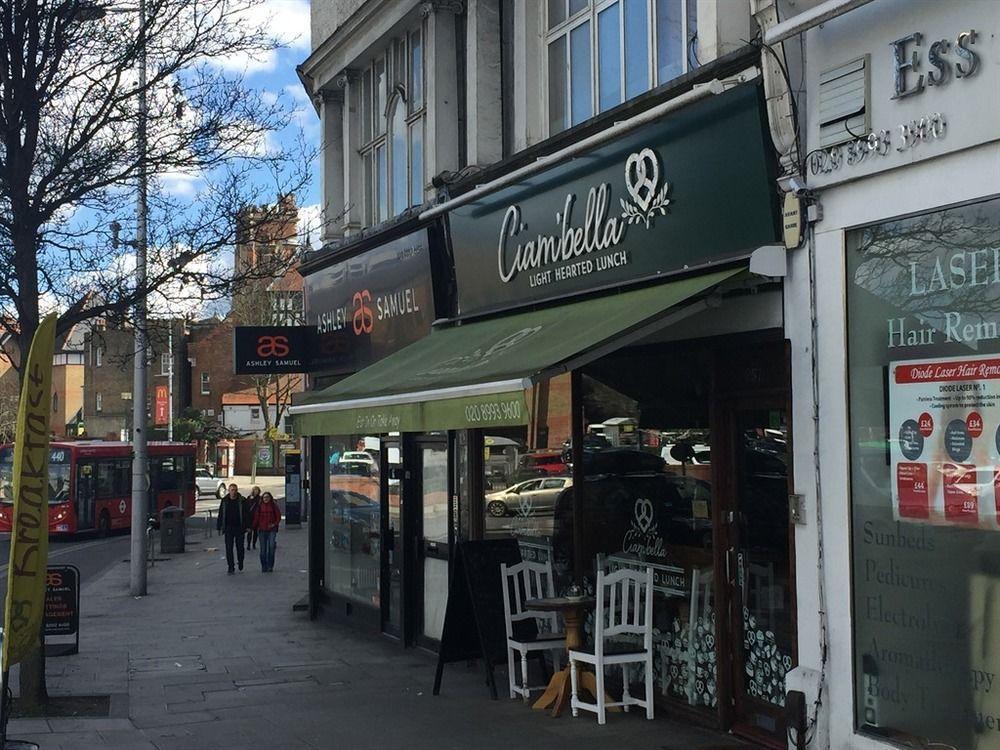Acton Hill Hotel Ealing Bagian luar foto